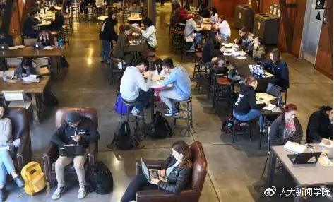 加州大学戴维斯分校餐厅一角